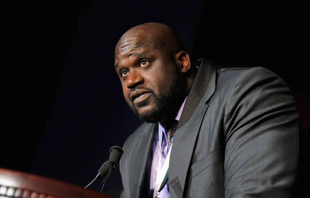 泰州队巴特“苏超”夺冠后缅怀父亲：我还在这条路上努力着（苏超封王后，泰州队巴特追忆父亲：我仍在这条路上奋进）