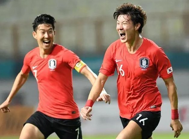 埃弗顿做客表现糟糕！海外情报：曼联2-1埃弗顿（曼联2-1力克埃弗顿，太妃糖客场依旧低迷）